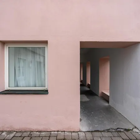 Farawayhomes #12 Apartman *